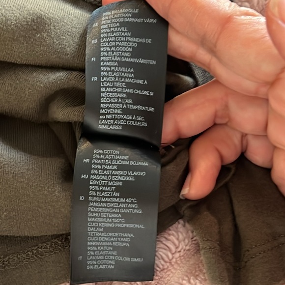 H&M long sleeves sweaters, lot of two pieces, brown XS and army green S. - Picture 7 of 17